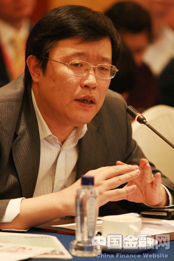 郭田勇教授发言