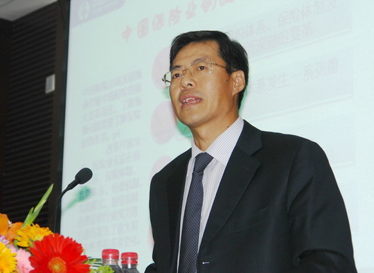 王新利发表精彩演讲
